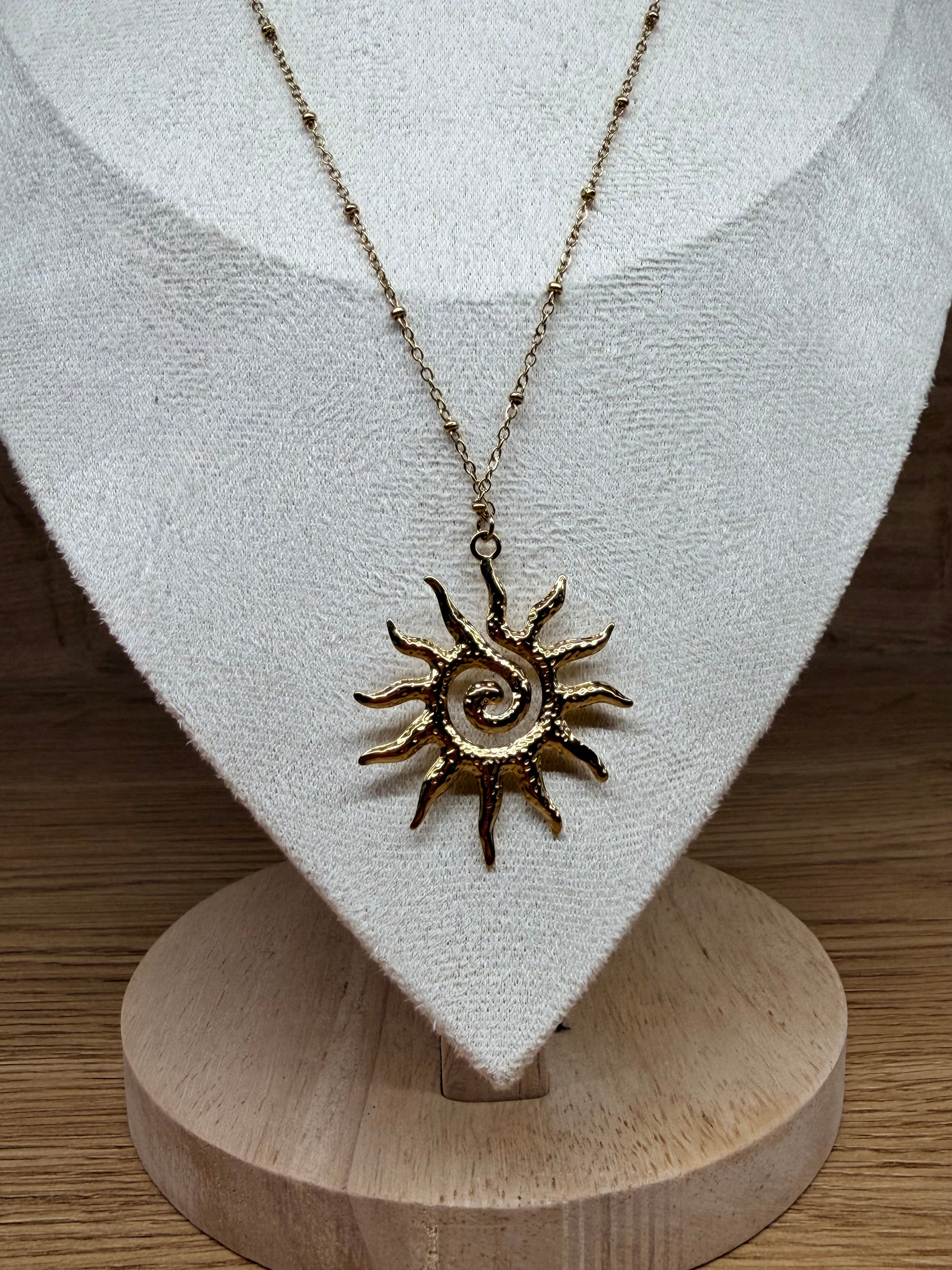Collier Pendentif Acier Inoxydable Doré - Motif Soleil Spirale