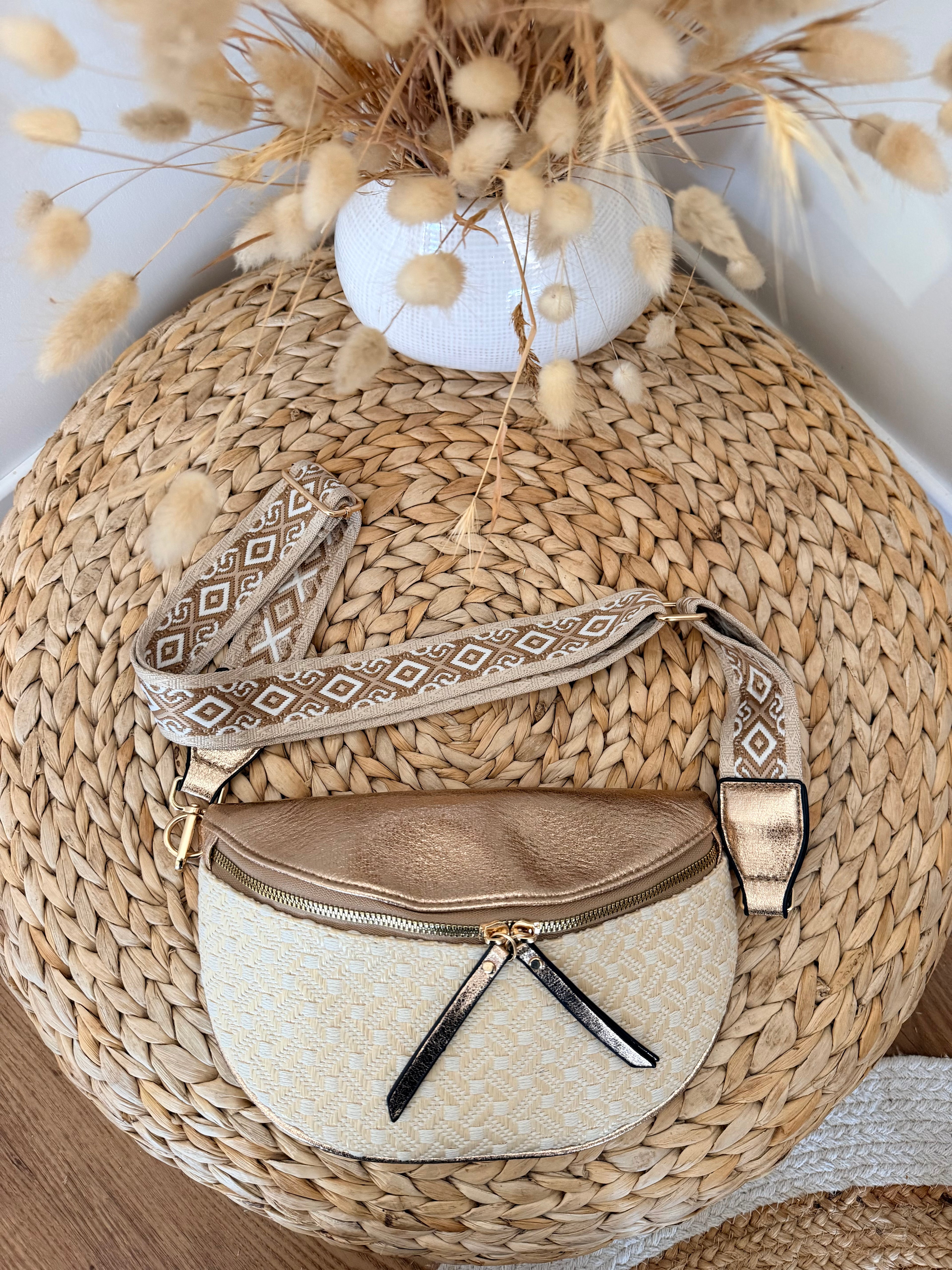 Sac Banane Bohème – Motif Tressé Doré