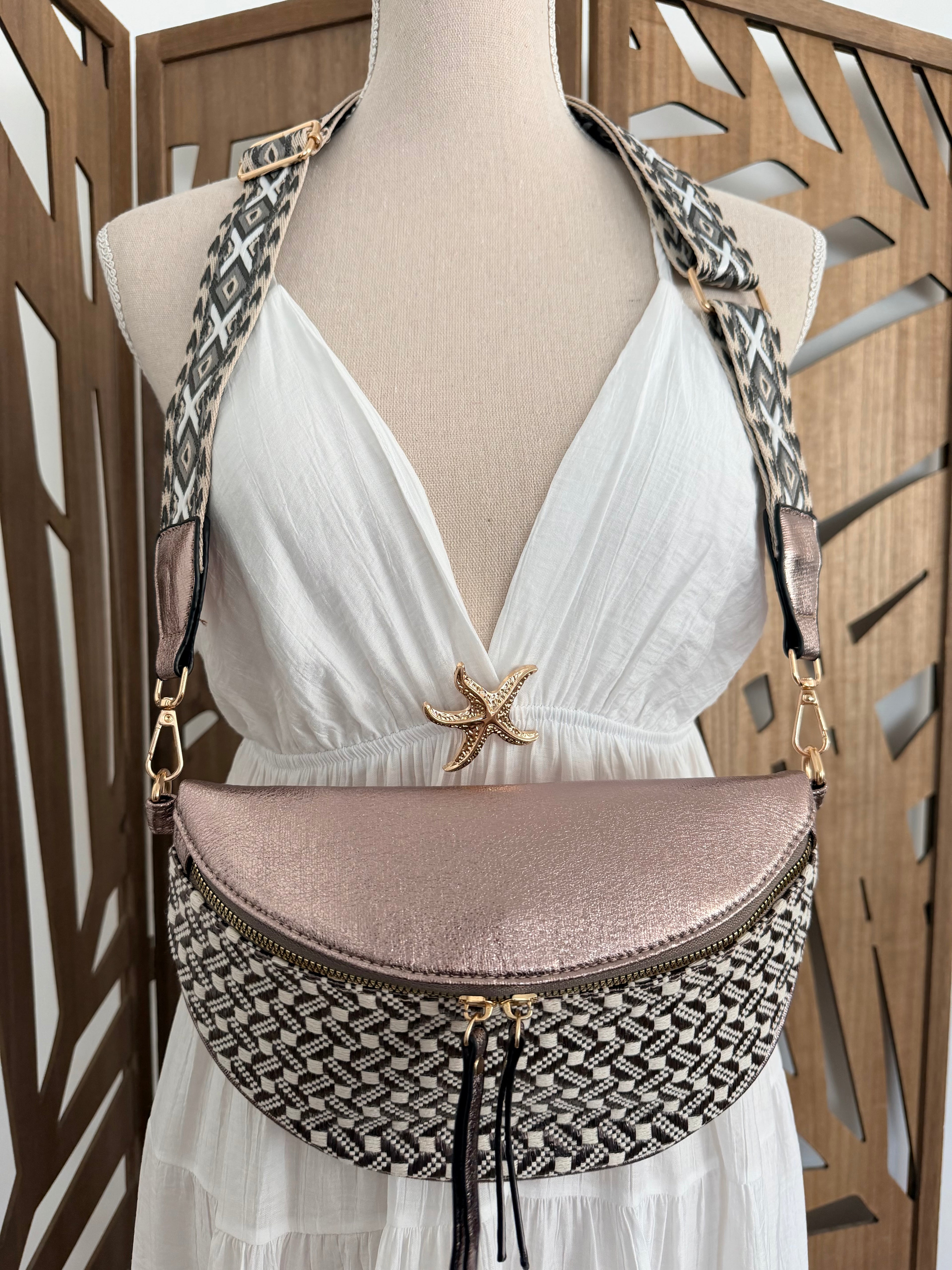 Sac Banane Bohème – Motif Géométrique Noir & Vieux Rose