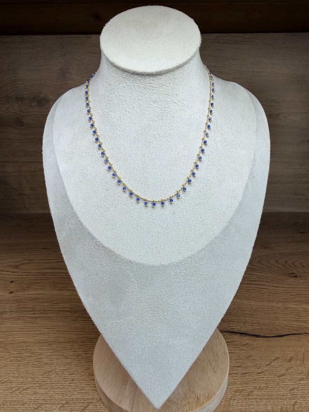 Collier Acier Inoxydable Doré et Perles bleues