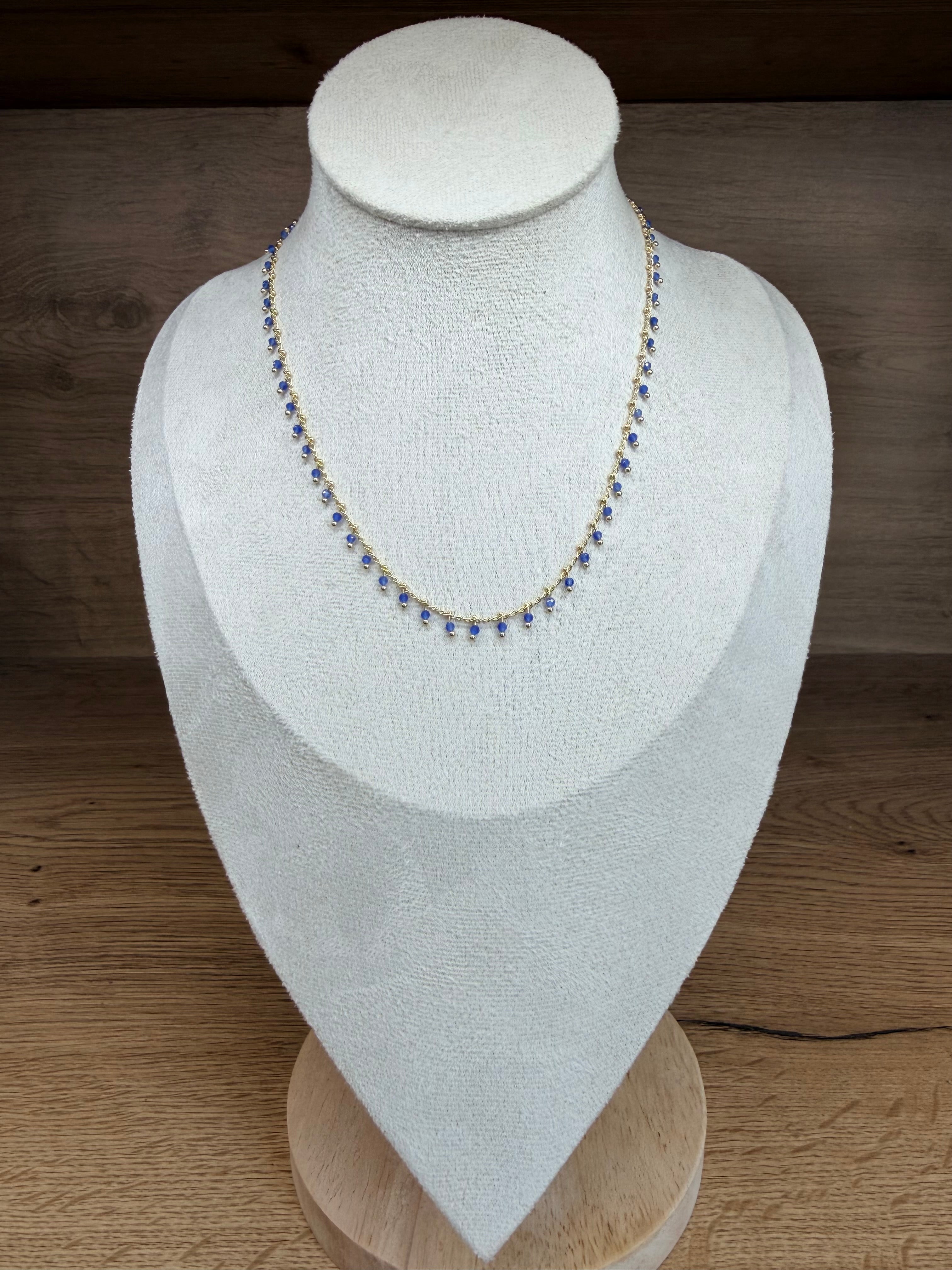 Collier Acier Inoxydable Doré et Perles bleues