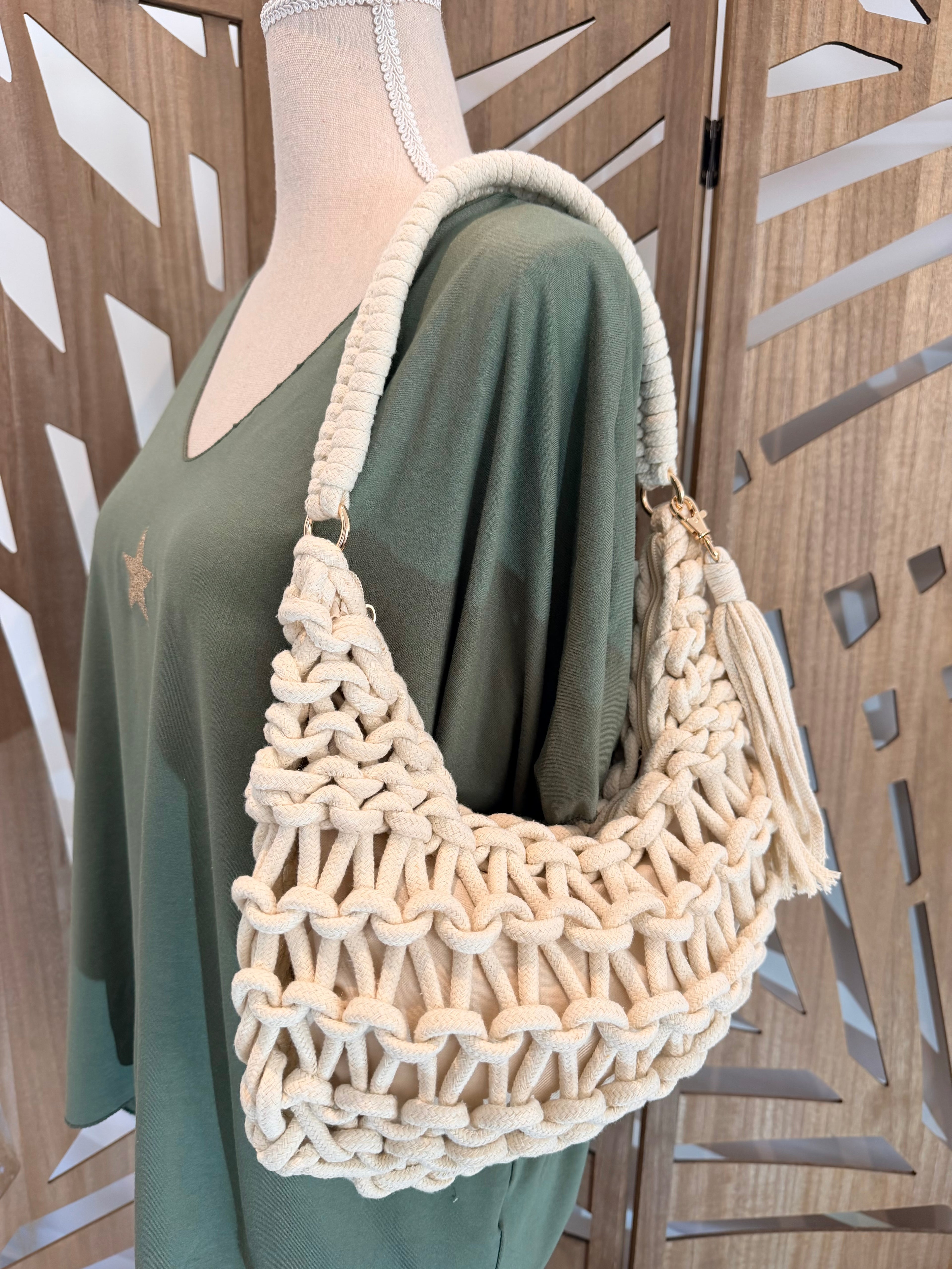 Sac à main en crochet avec pompon