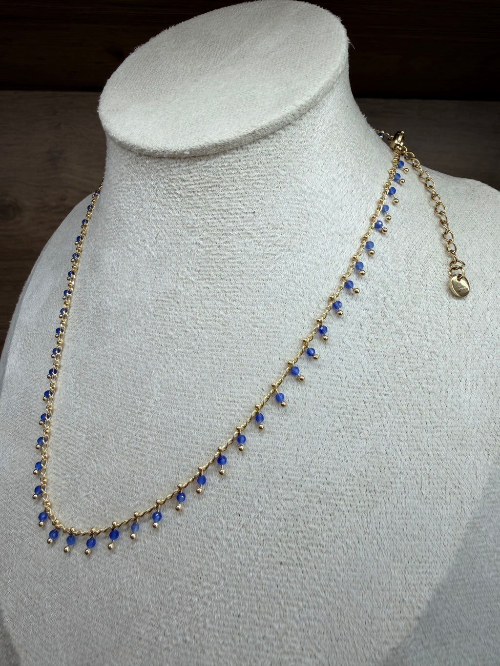 Collier Acier Inoxydable Doré et Perles bleues