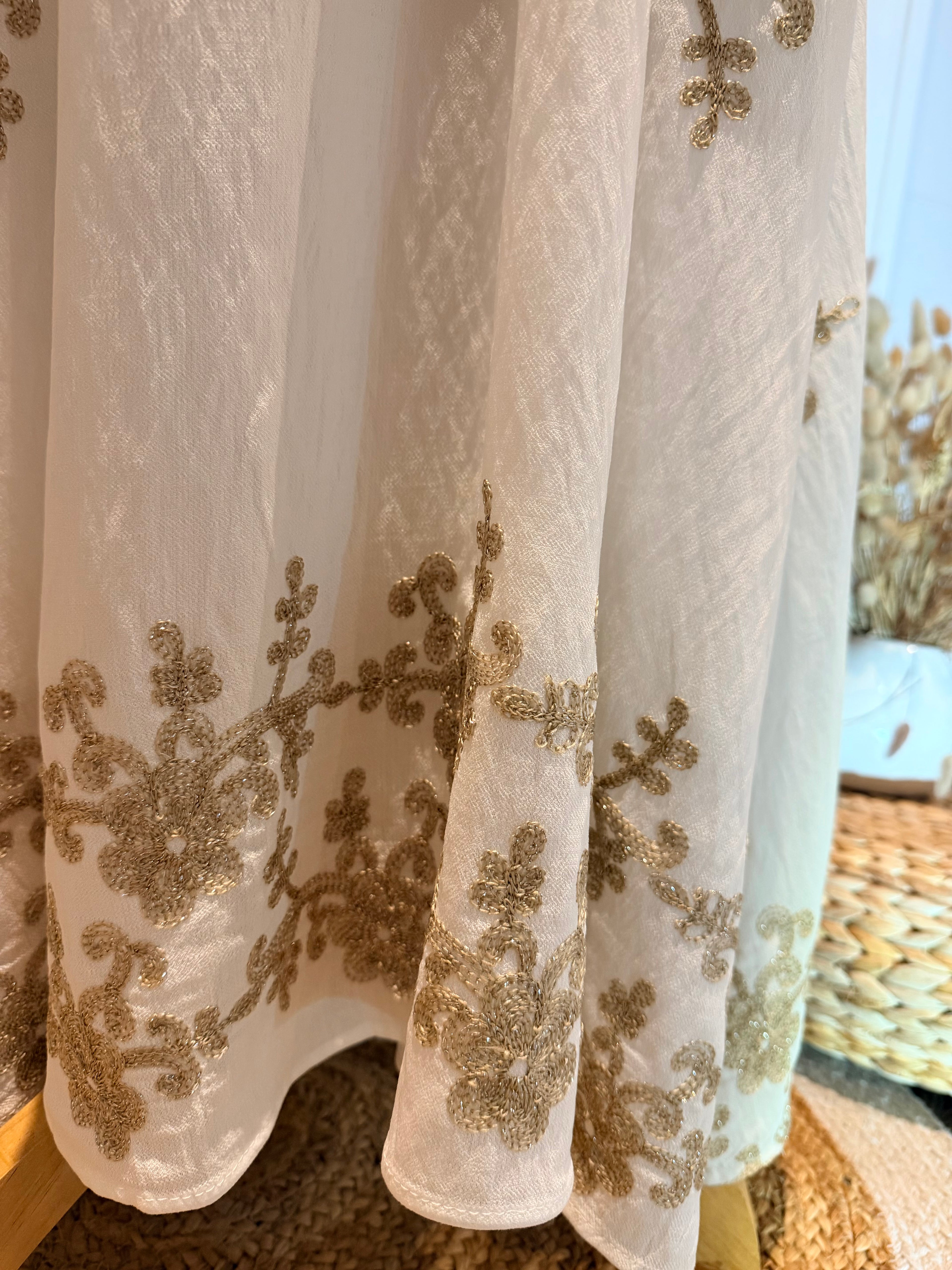 Robe Longue Blanche Bohème – Broderies