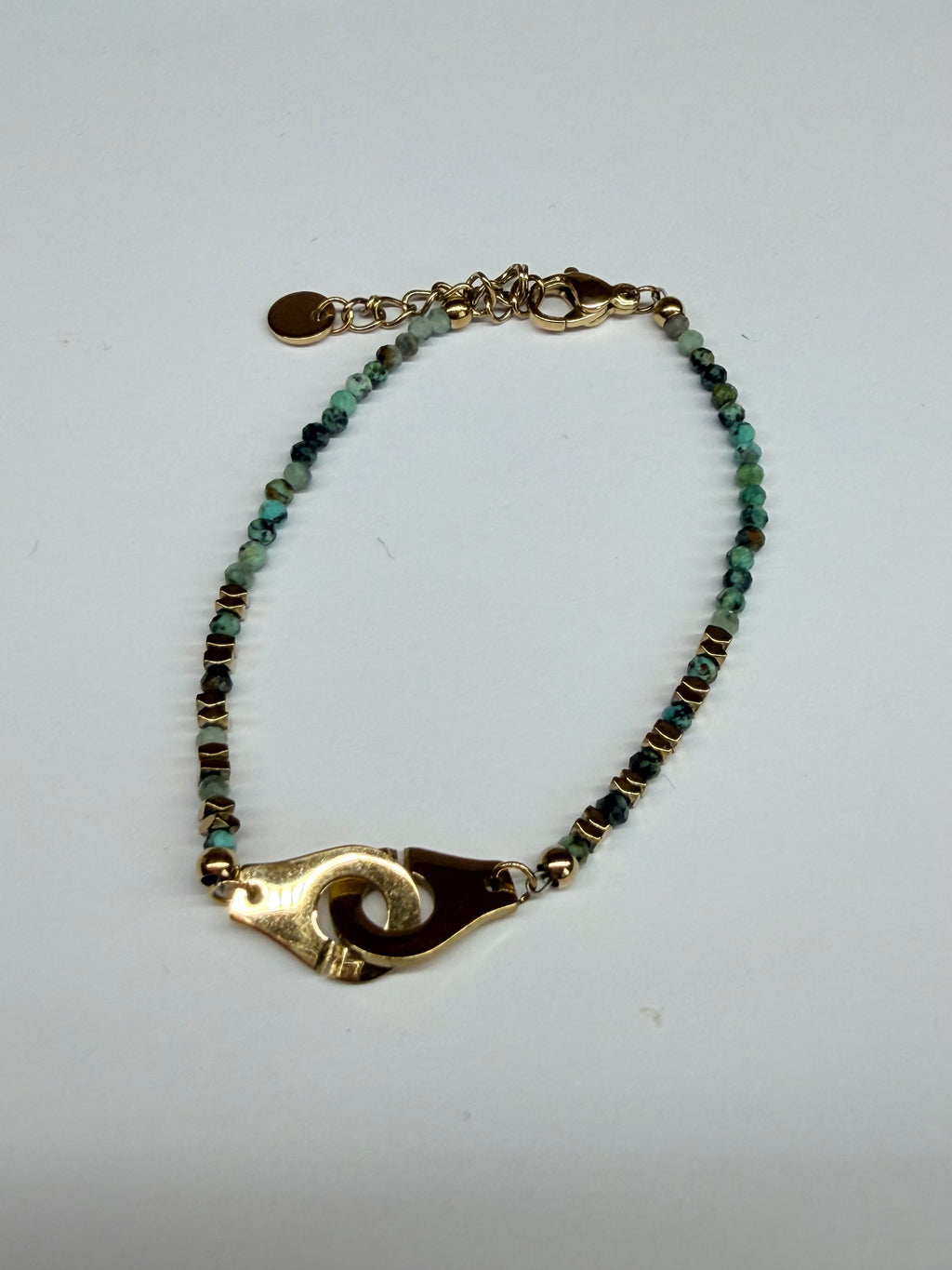 Bracelet Doré et Perles Vertes / Bleu Turquoise - Motif Menottes
