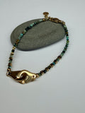 Bracelet Doré et Perles Vertes / Bleu Turquoise - Motif Menottes