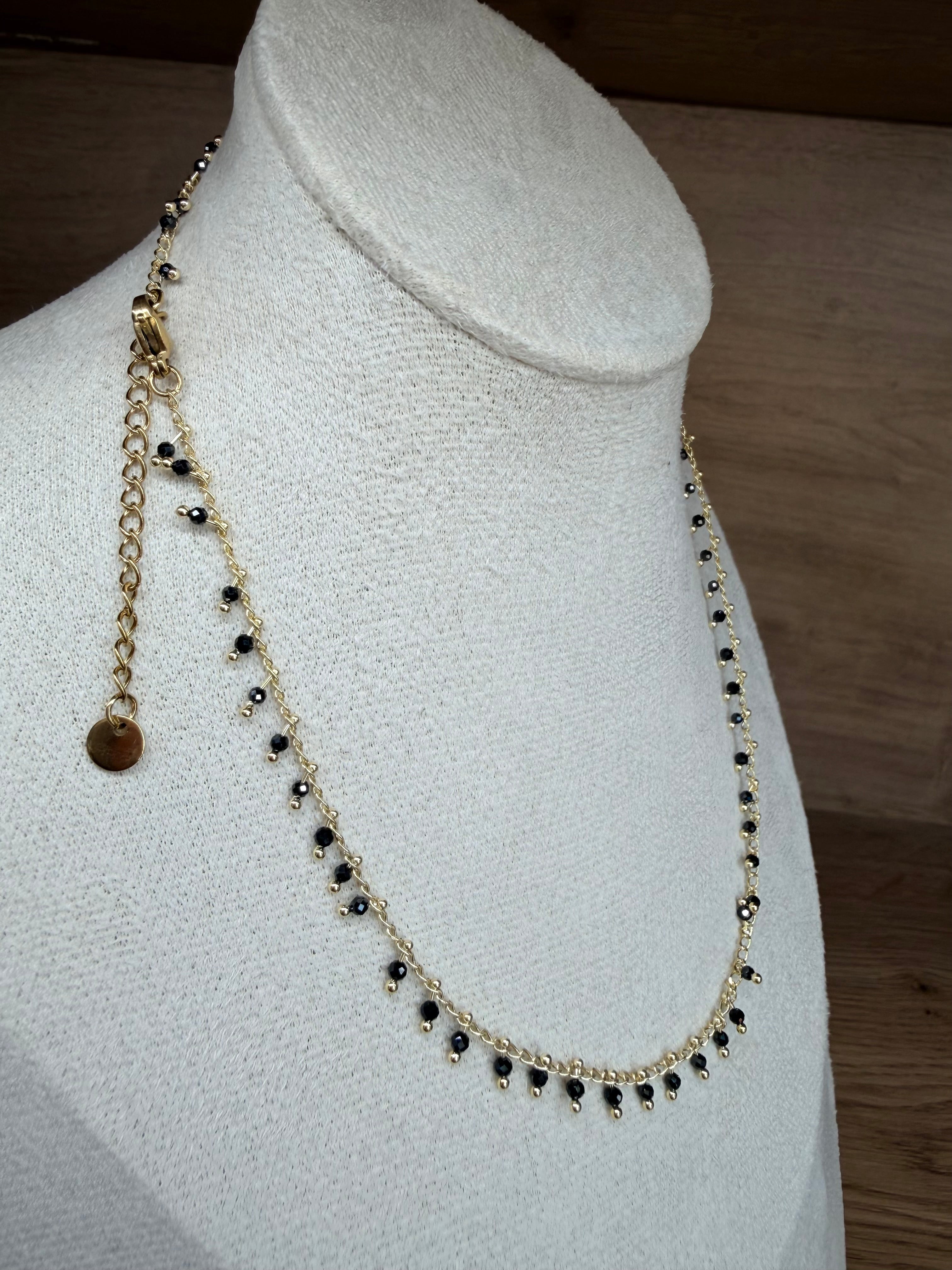 Collier Acier Inoxydable Doré et Perles Noires