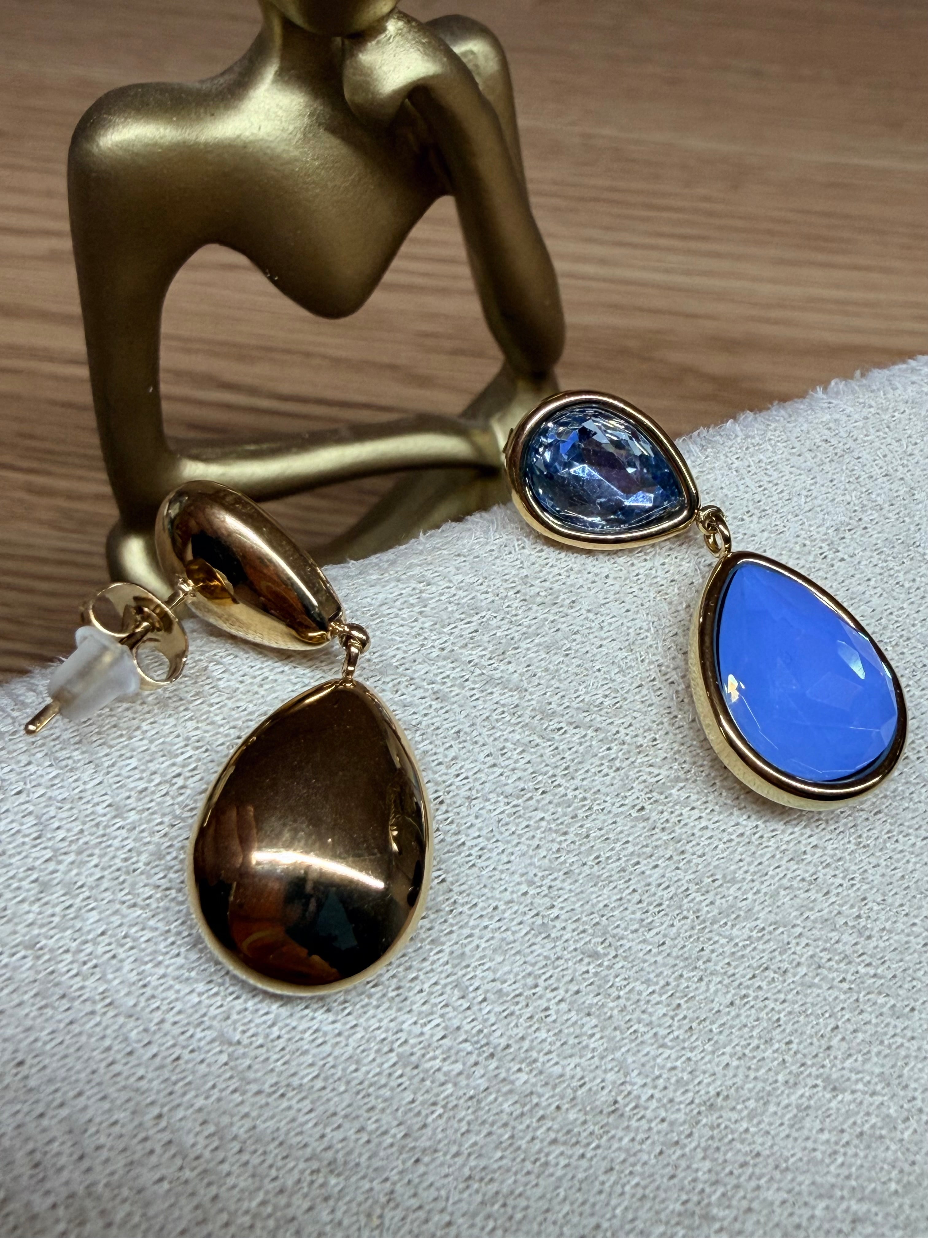 Boucles d'Oreilles Pendantes Dorées et Pierres Bleues Goutte