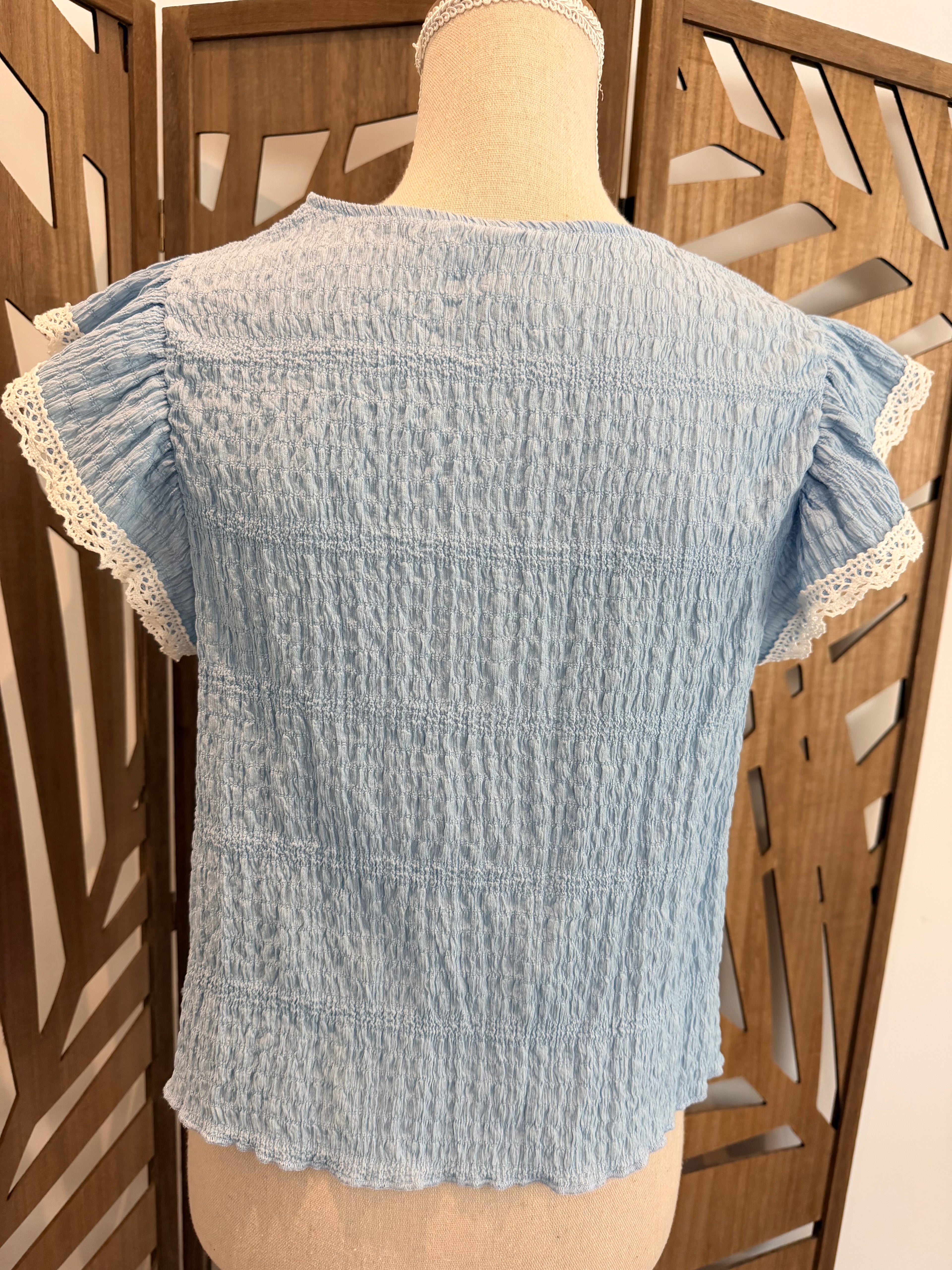 Blouse Bleu Clair à Volants
