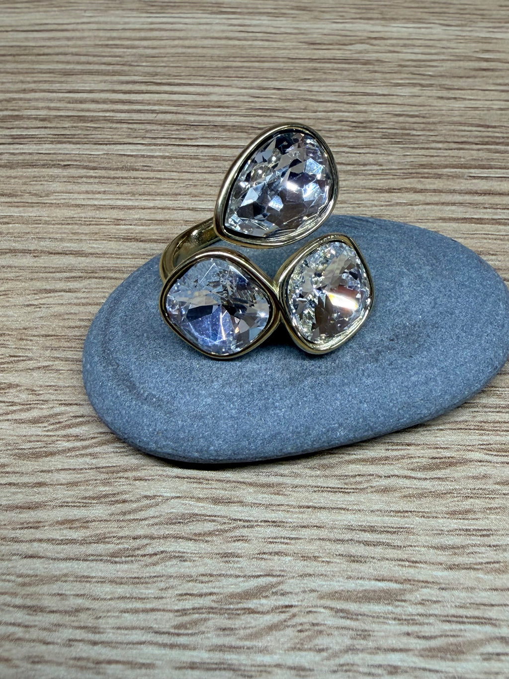 Bague Ouverte Acier Inoxydable Doré et Cristaux Scintillants
