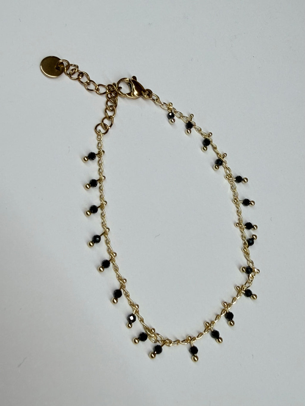 Bracelet Acier Inoxydable Doré et Perles Noires