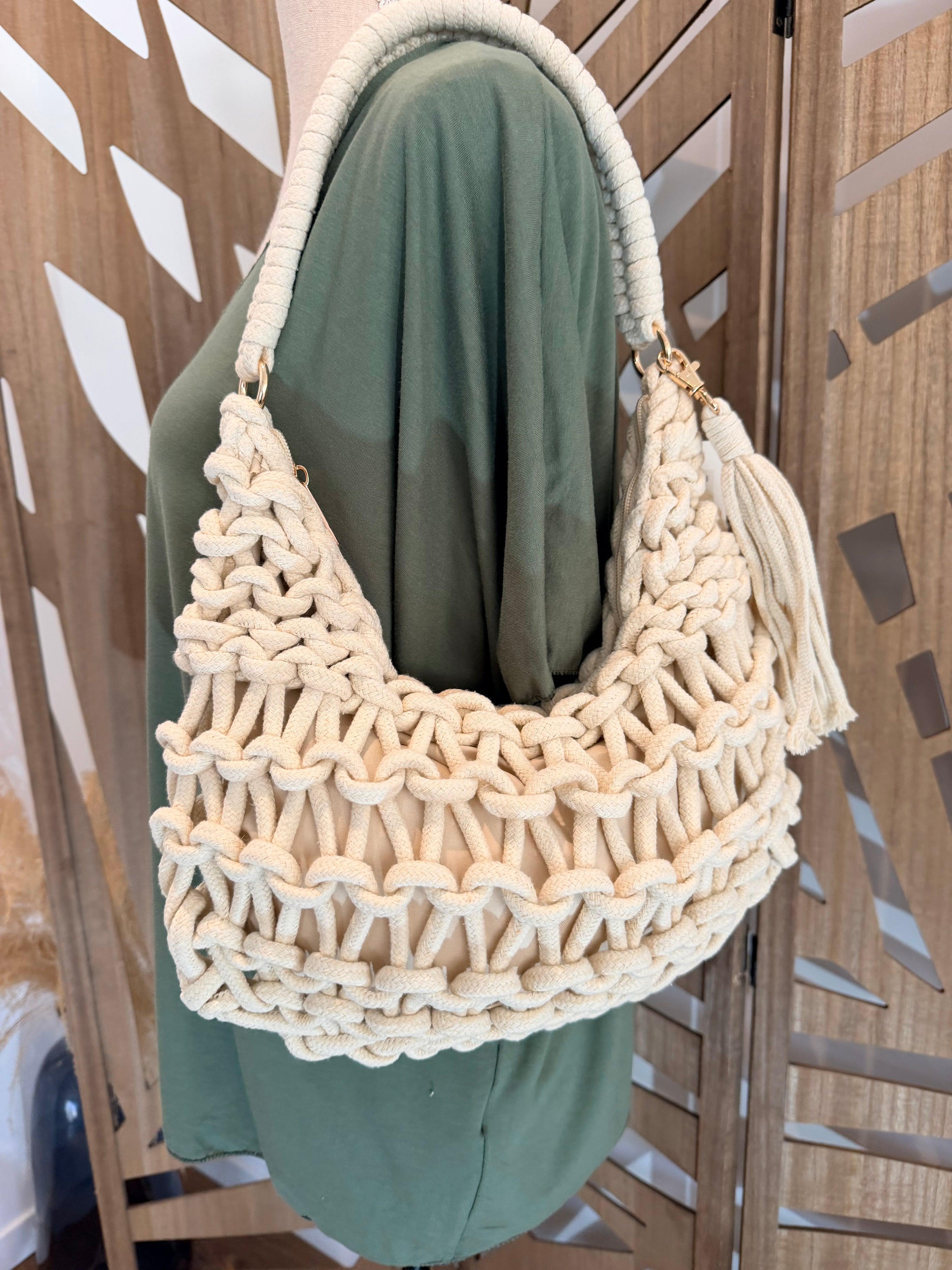 Sac à main en crochet avec pompon