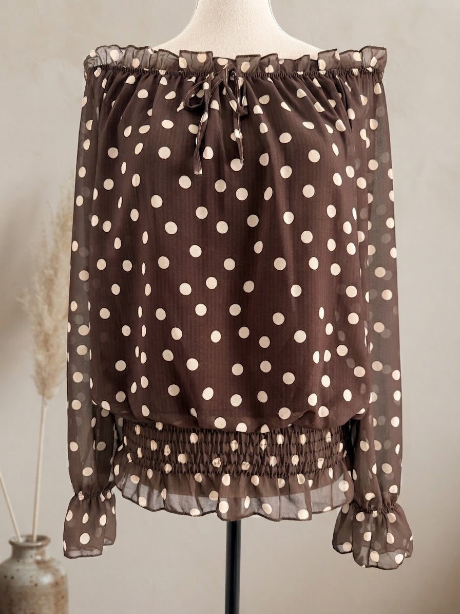 Blouse Bohème Chics à Pois — Épaule Dénudée & Taille Élastiquée