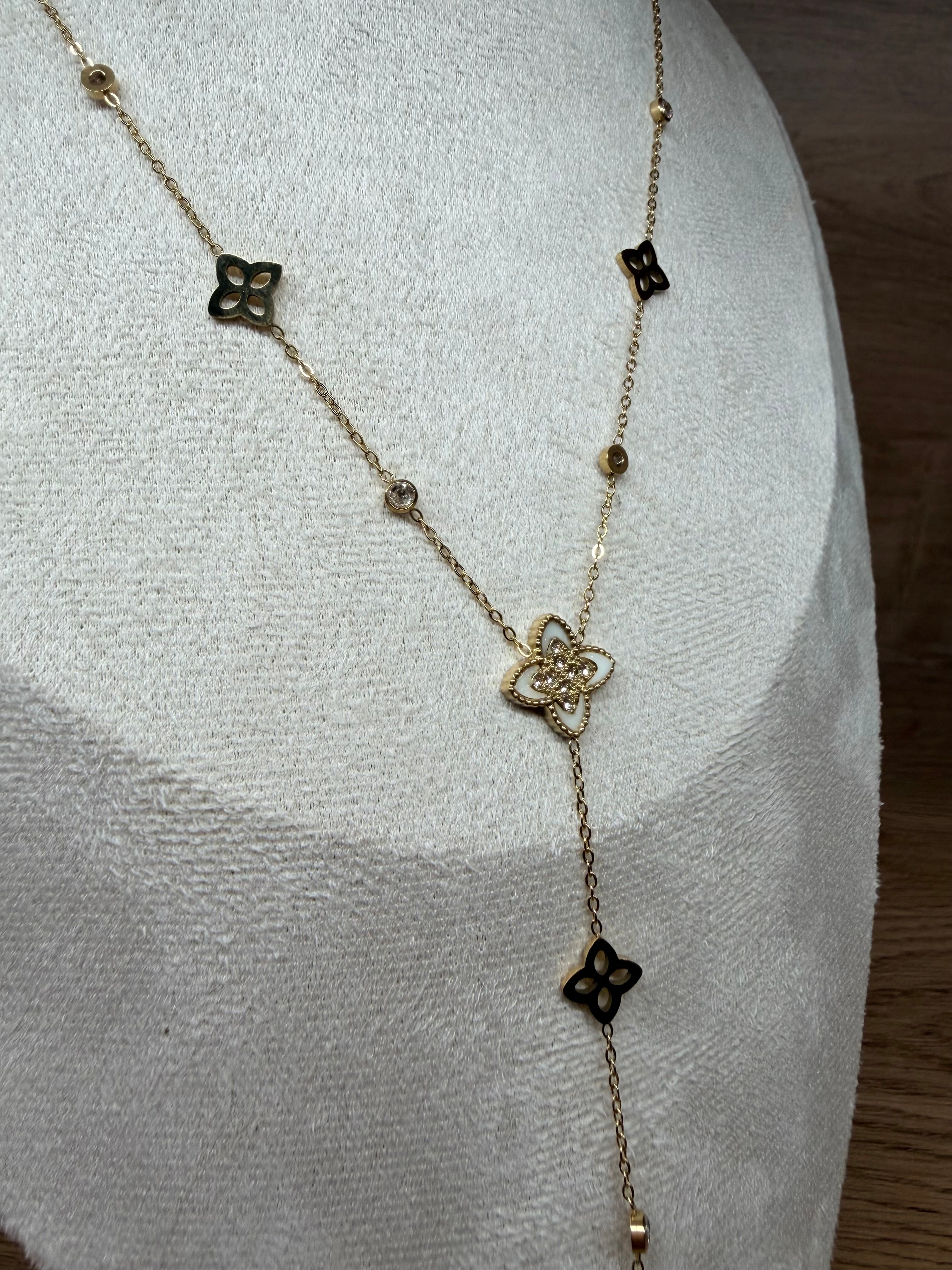 Collier Sautoir / Chaîne en Acier Inoxydable Doré - Motifs Fleurs et Nacre
