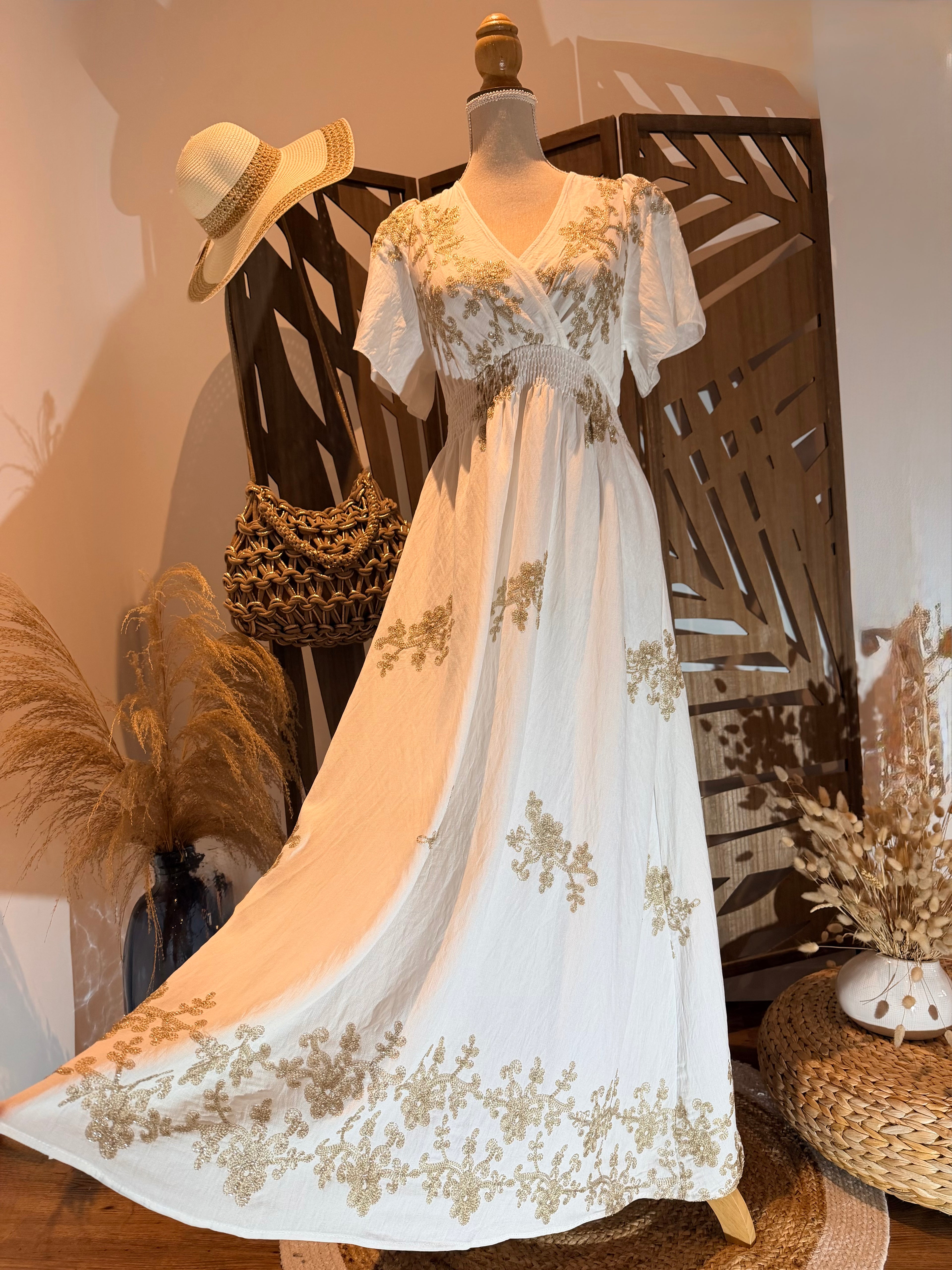 Robe Longue Blanche Bohème – Broderies