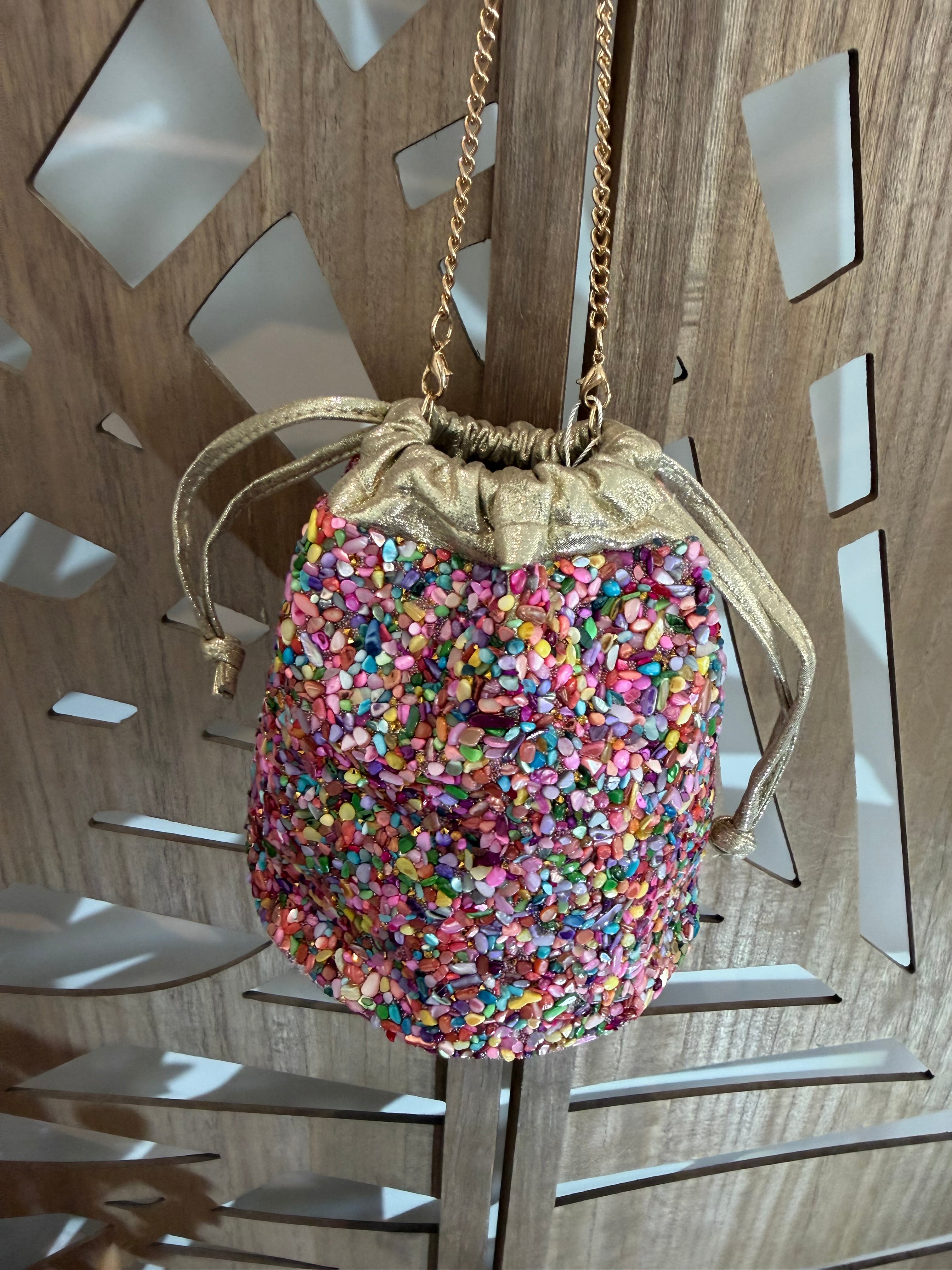 Sac Bourse Orné de Pierres Colorées