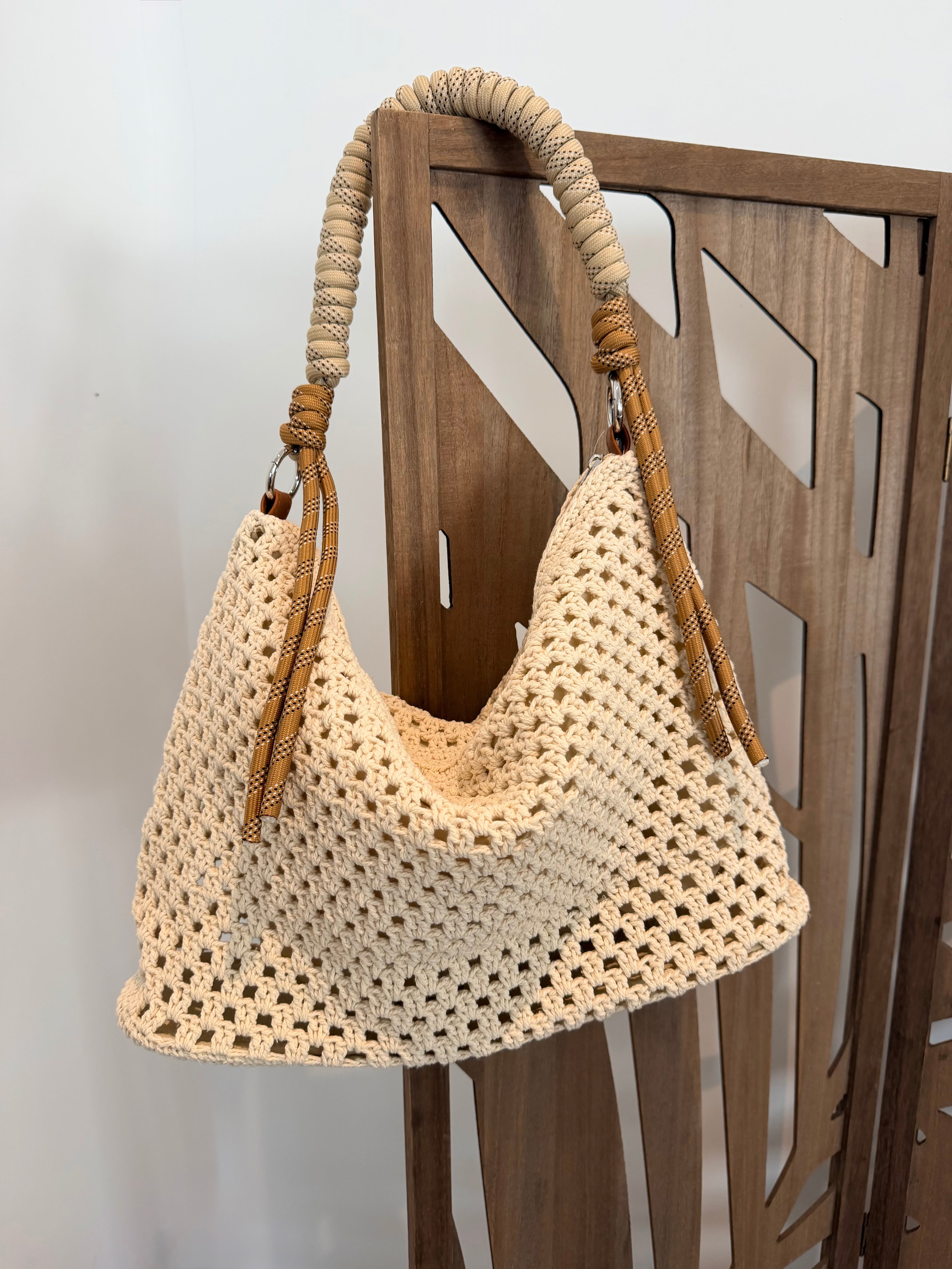 Sac à main en crochet style bohème