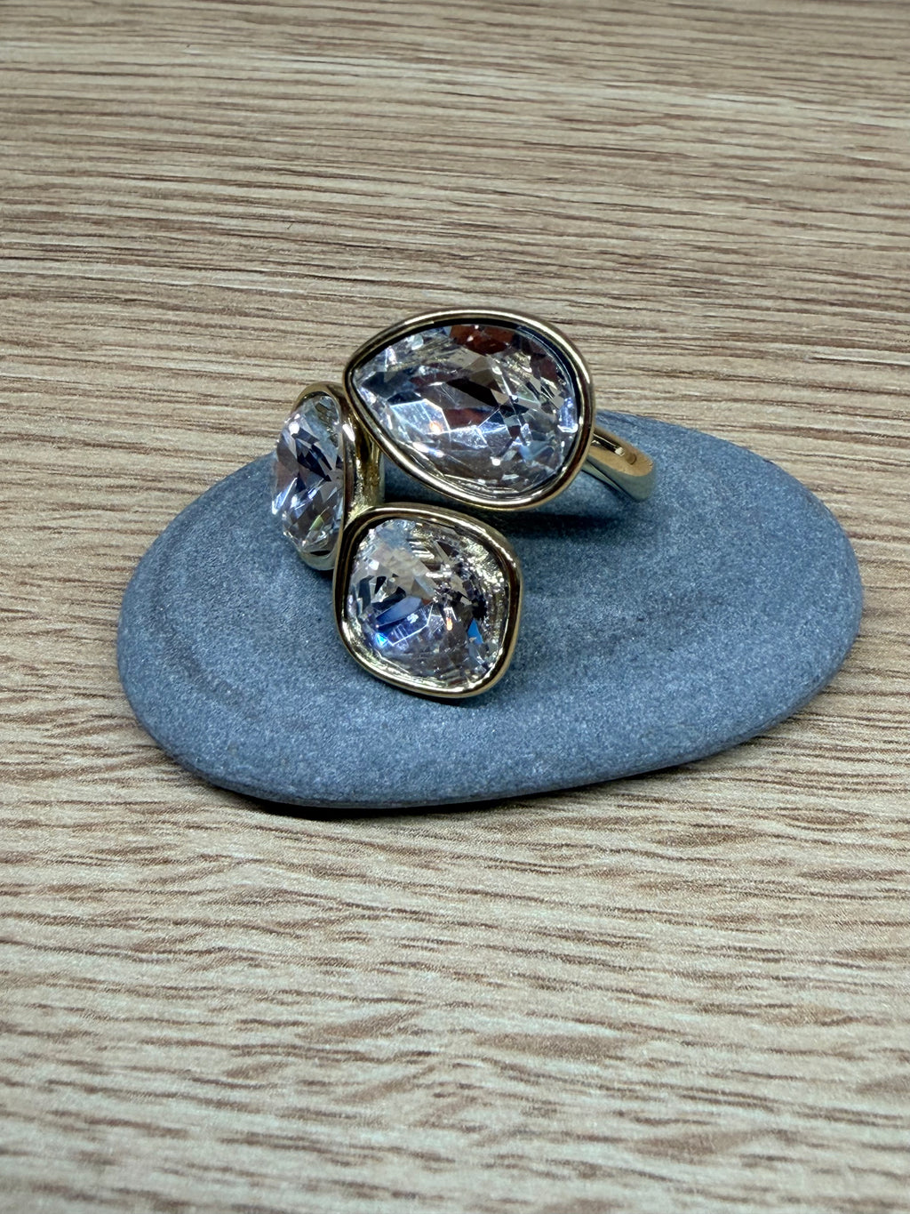 Bague Ouverte Acier Inoxydable Doré et Cristaux Scintillants