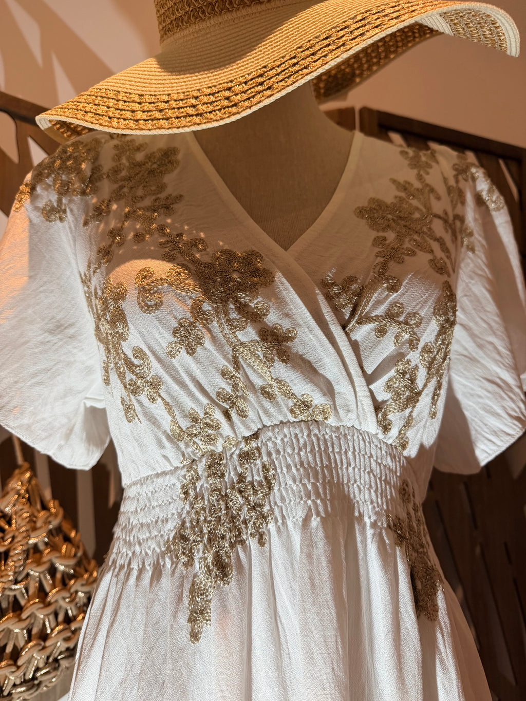Robe Longue Blanche Bohème – Broderies