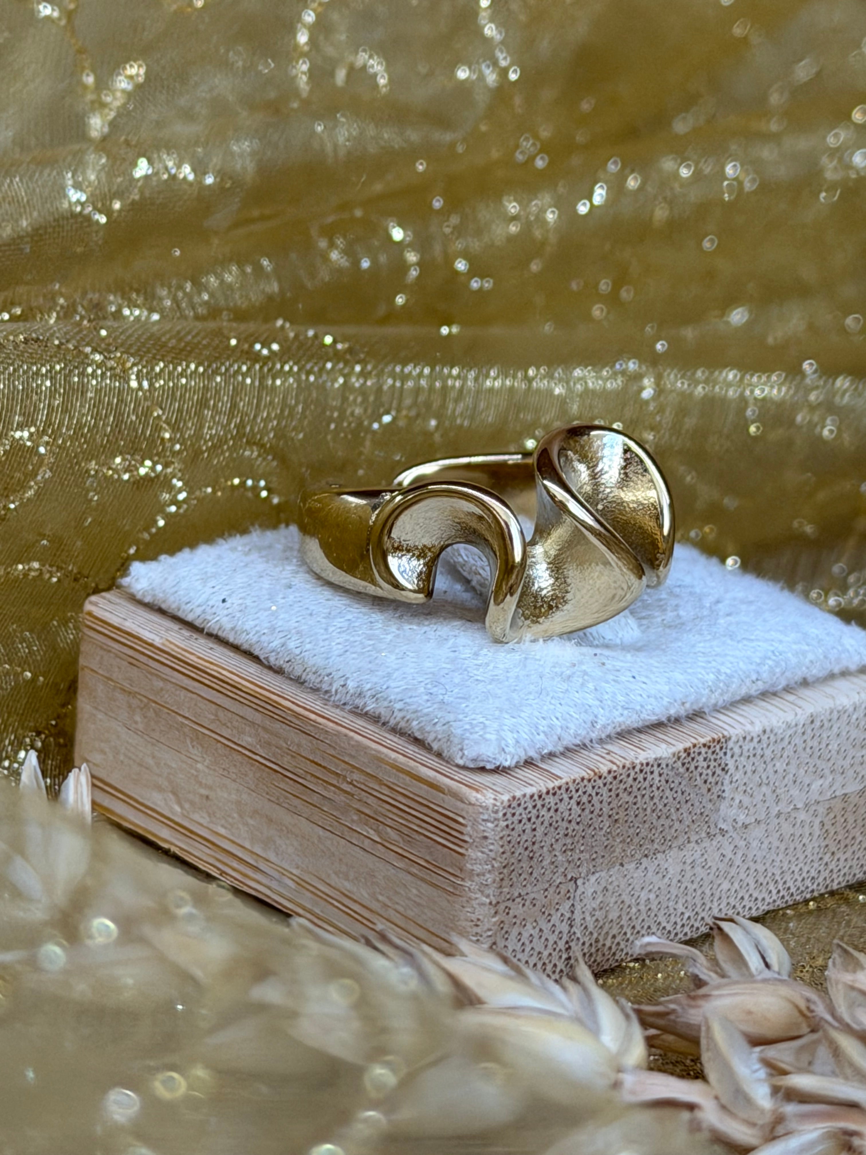 Bague Ajustable Dorée – Torsadée